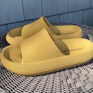 Olivia Miller Pillow Slides